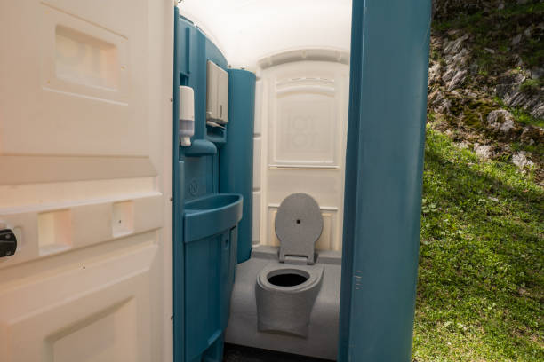 Best Construction site porta potty rental  in Cloverport, KY