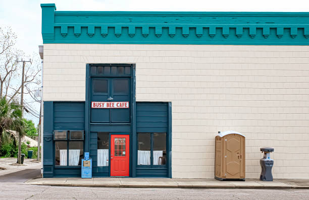 Best Portable bathroom rental  in Cloverport, KY